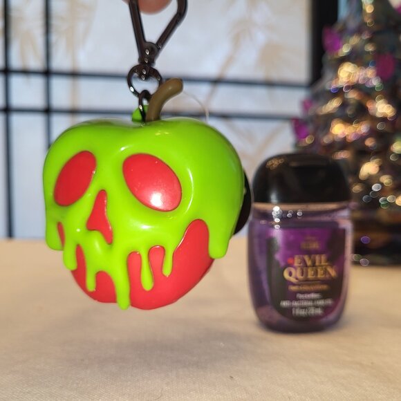 Disney x B&BW Poison Apple Hand Sanitizer & Holder! - Glows in the Dark - NWT - Picture 1 of 5